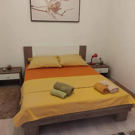 아파트 Apartman 3 Kruševo